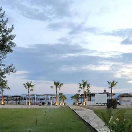 Neo Seaview House Lägenhet *